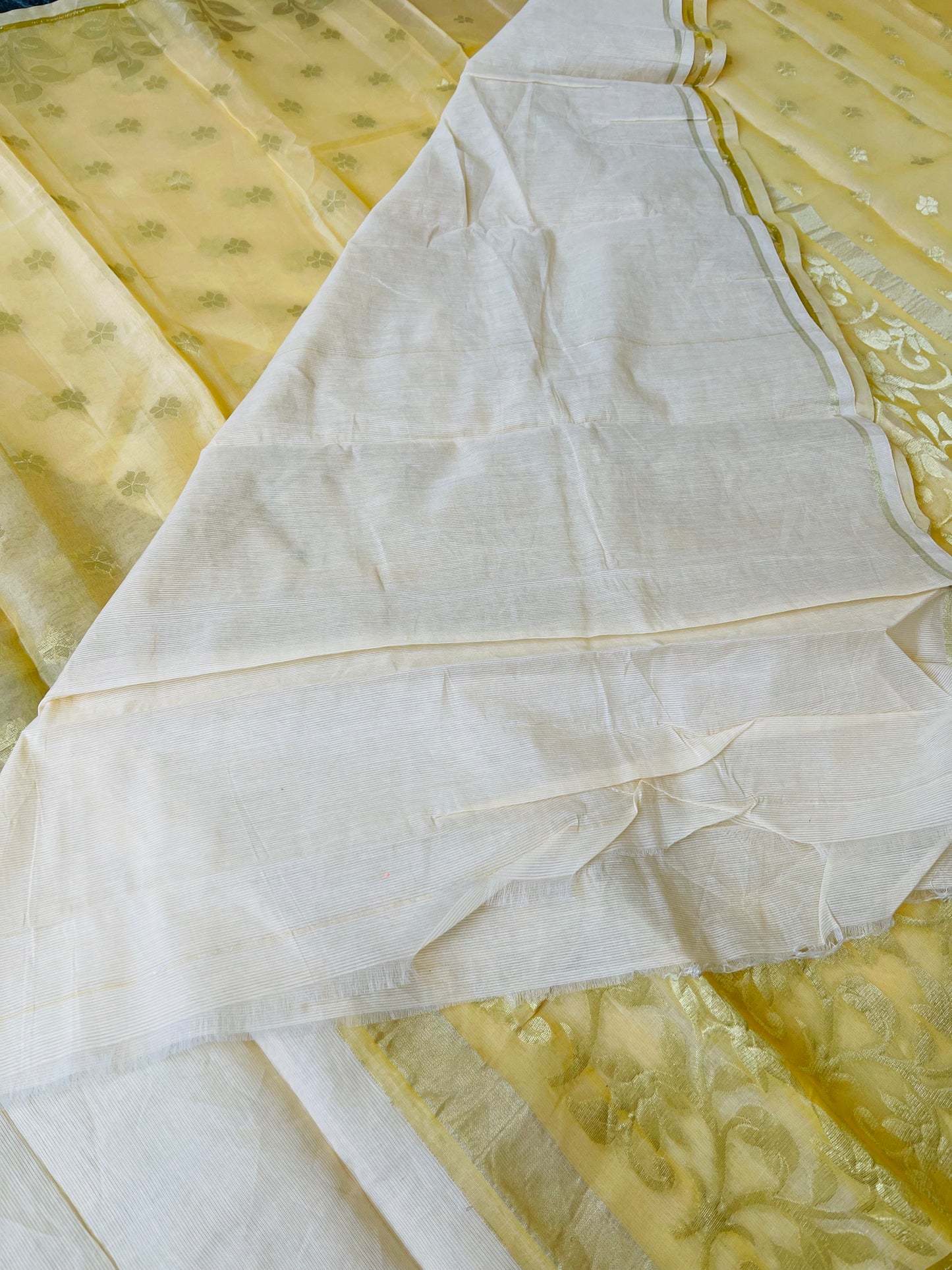 Q20 Indian Jamdani Saree
