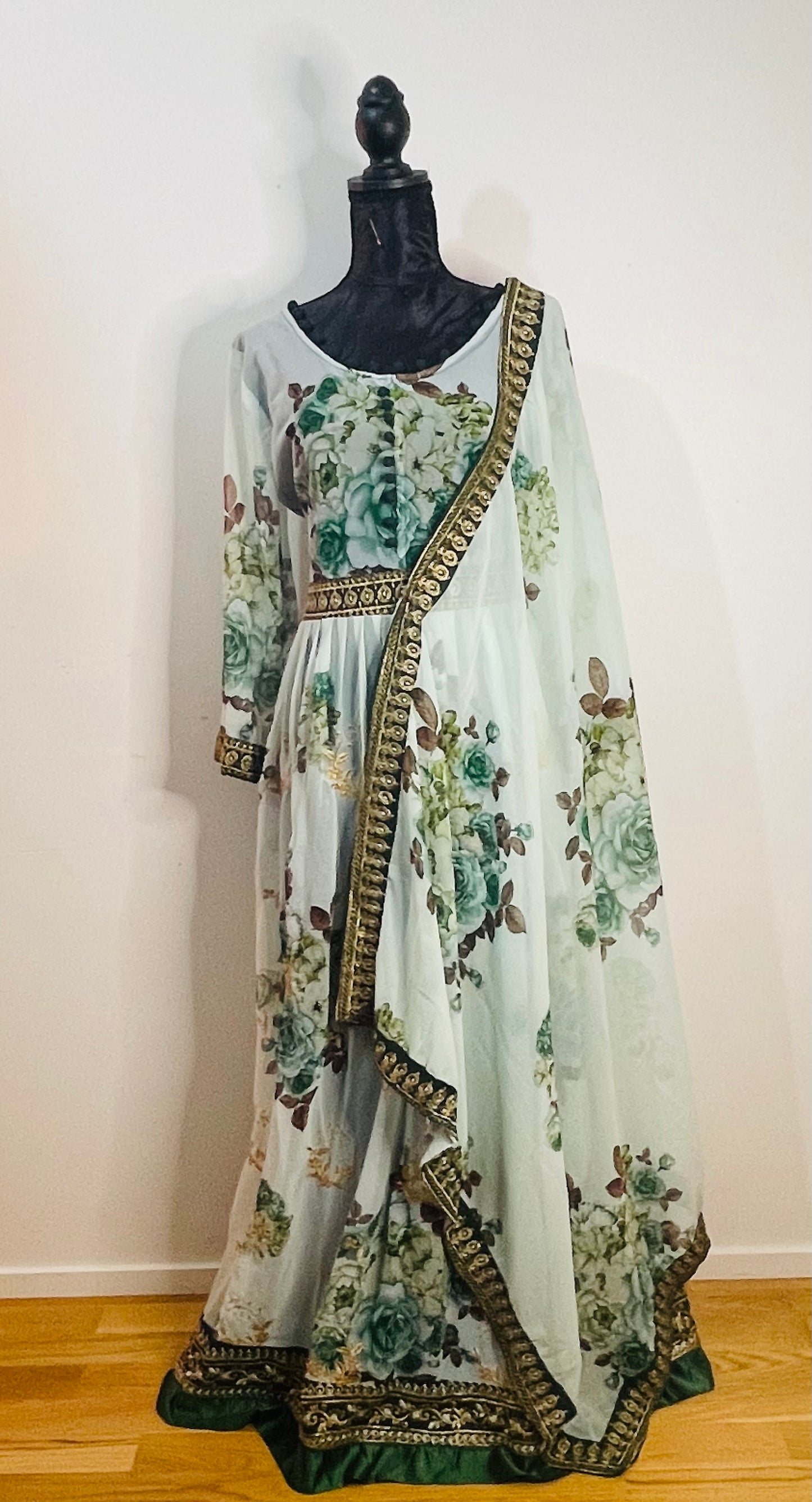 Q26 Gown Dupatta Suit