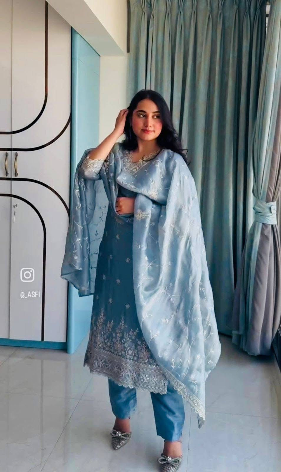 P3456 Crush Silk Kameez Pant Suit