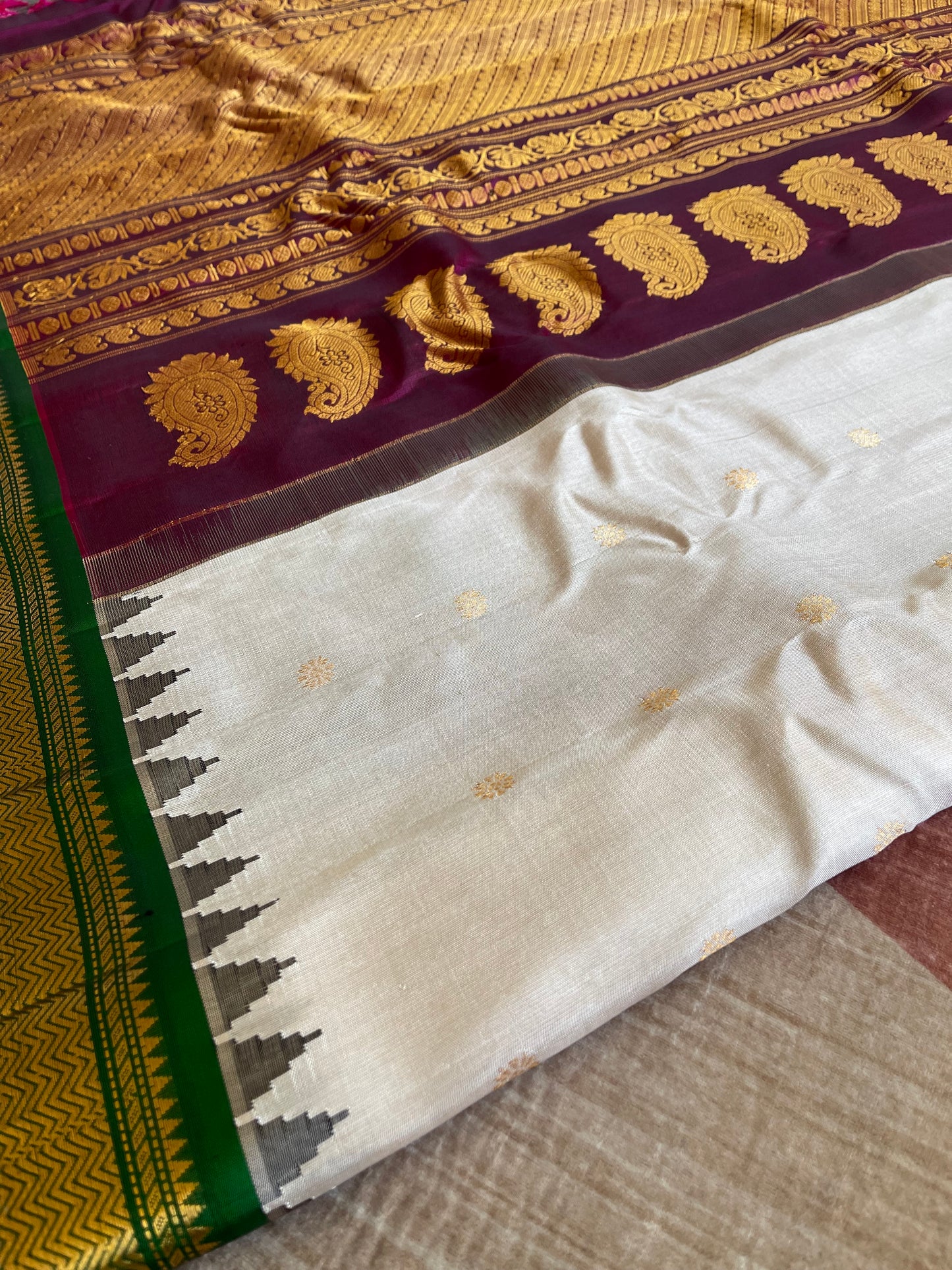 Q23 Pure Silk Handloom Gadwal Saree