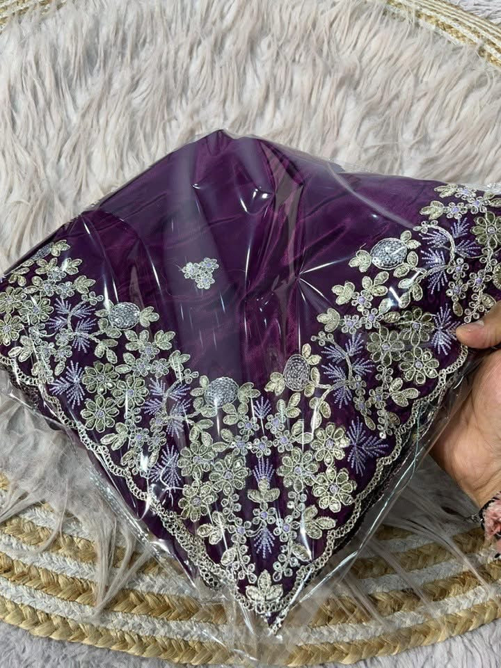 P4983 Shiny Mono Silk Saree