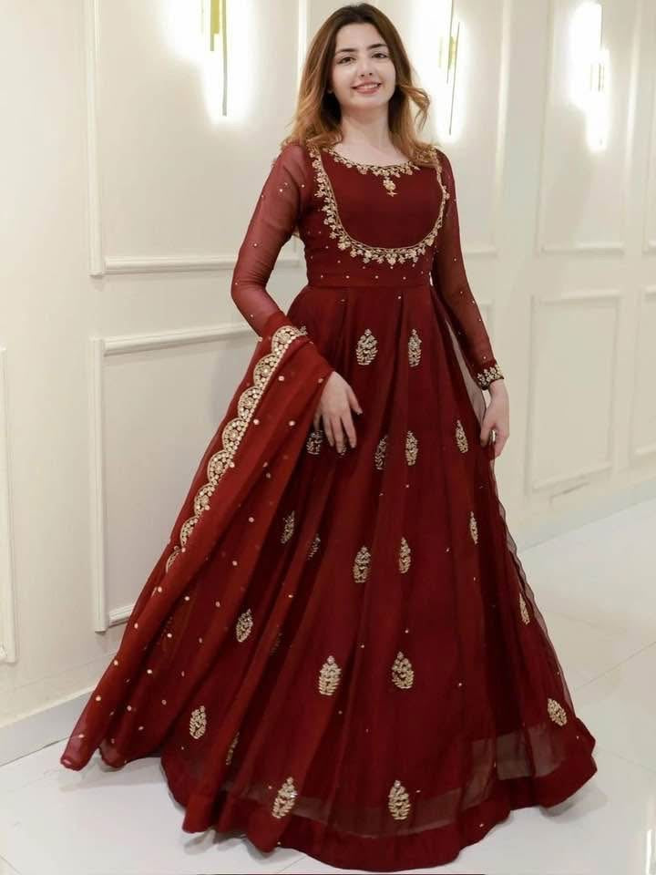 P5786 Georgette Gown