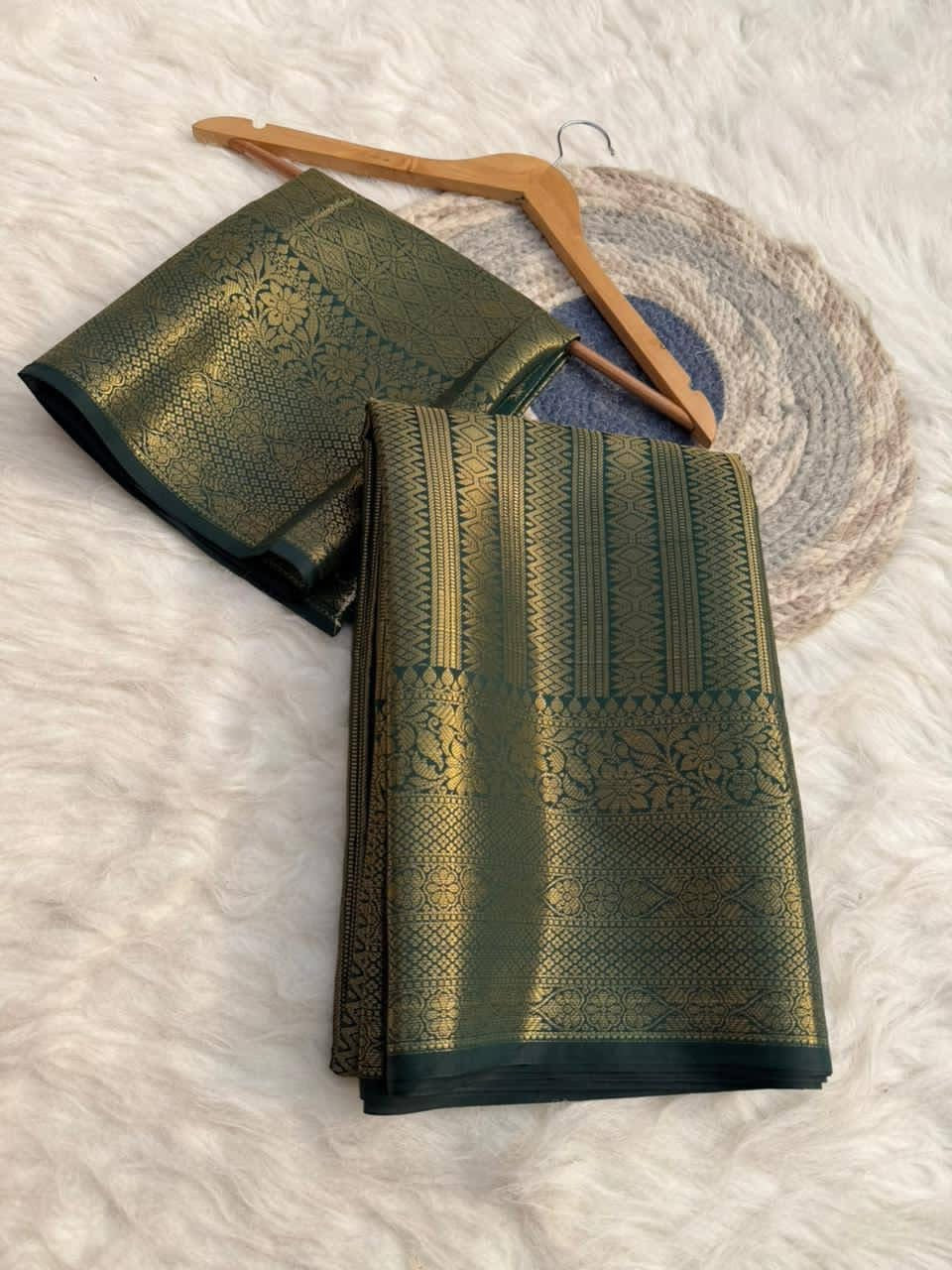 P4490 Kanjivaram Brocade Saree