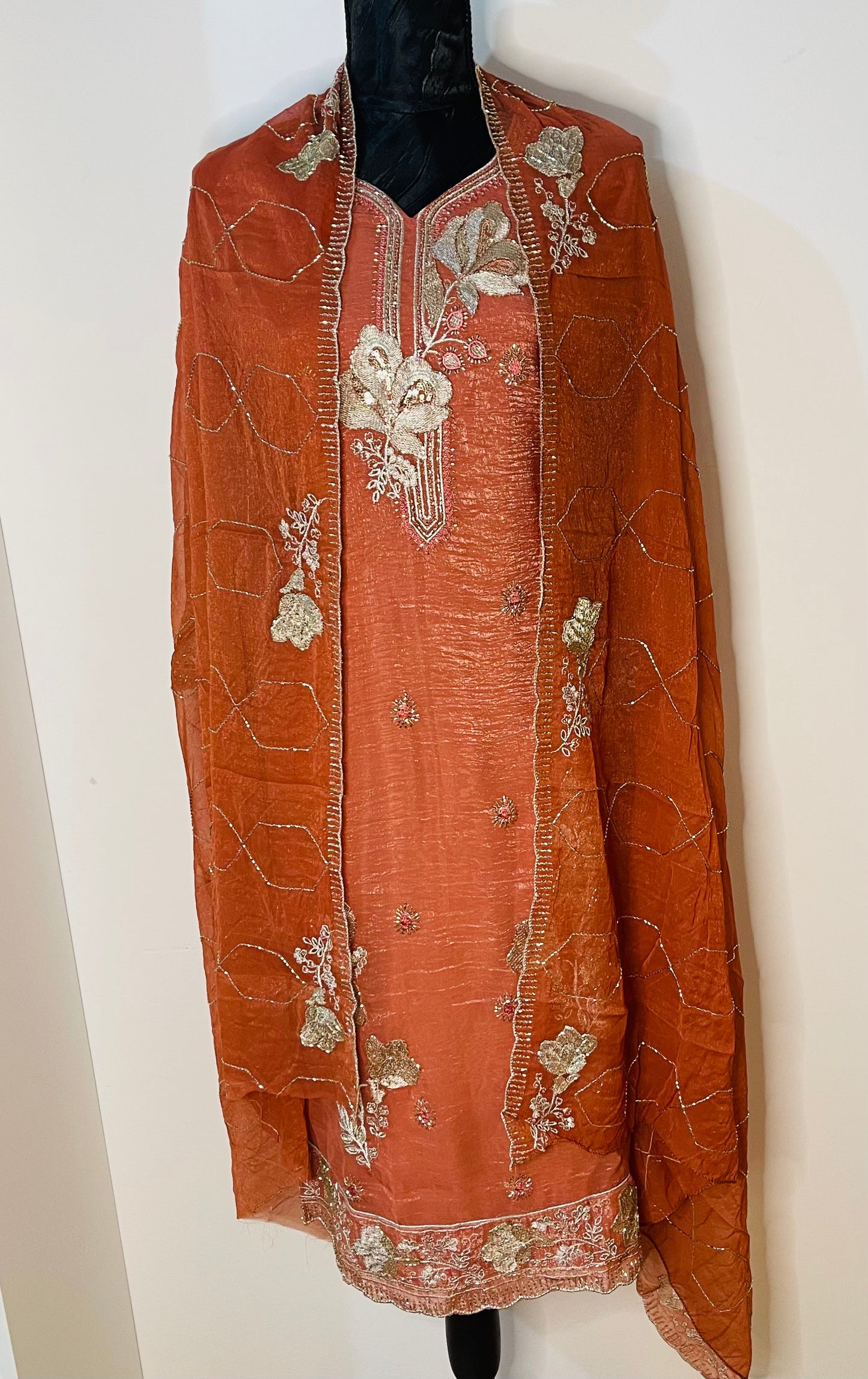 P5663 Shimmer Chiffon Salwar Kameez Suit