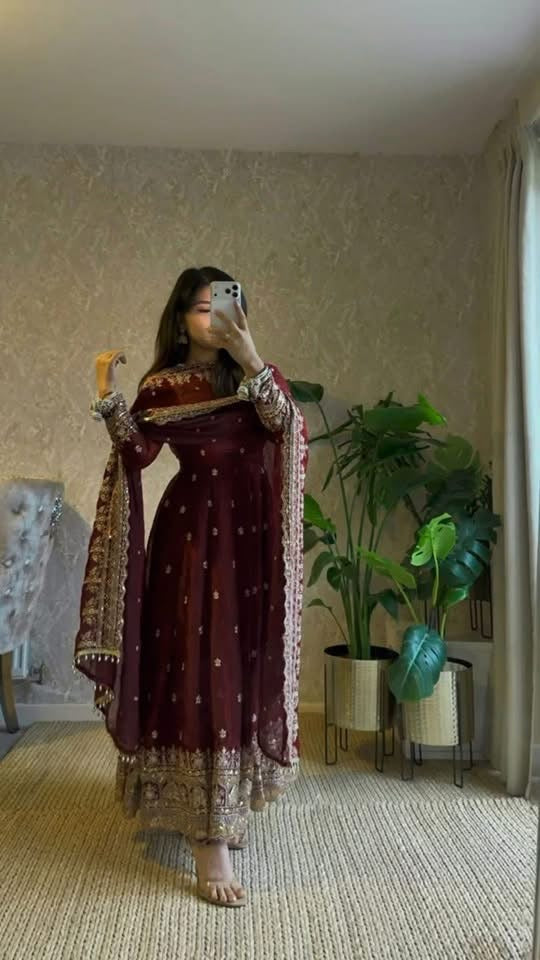 P3444 Fendy Silk Gown