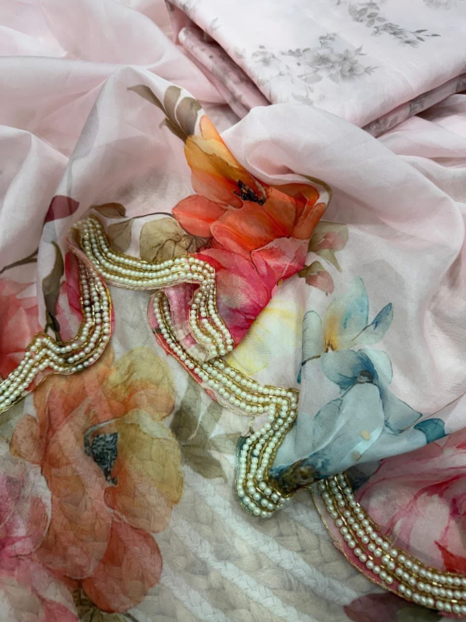 P4119 Floral Tebby Silk Saree