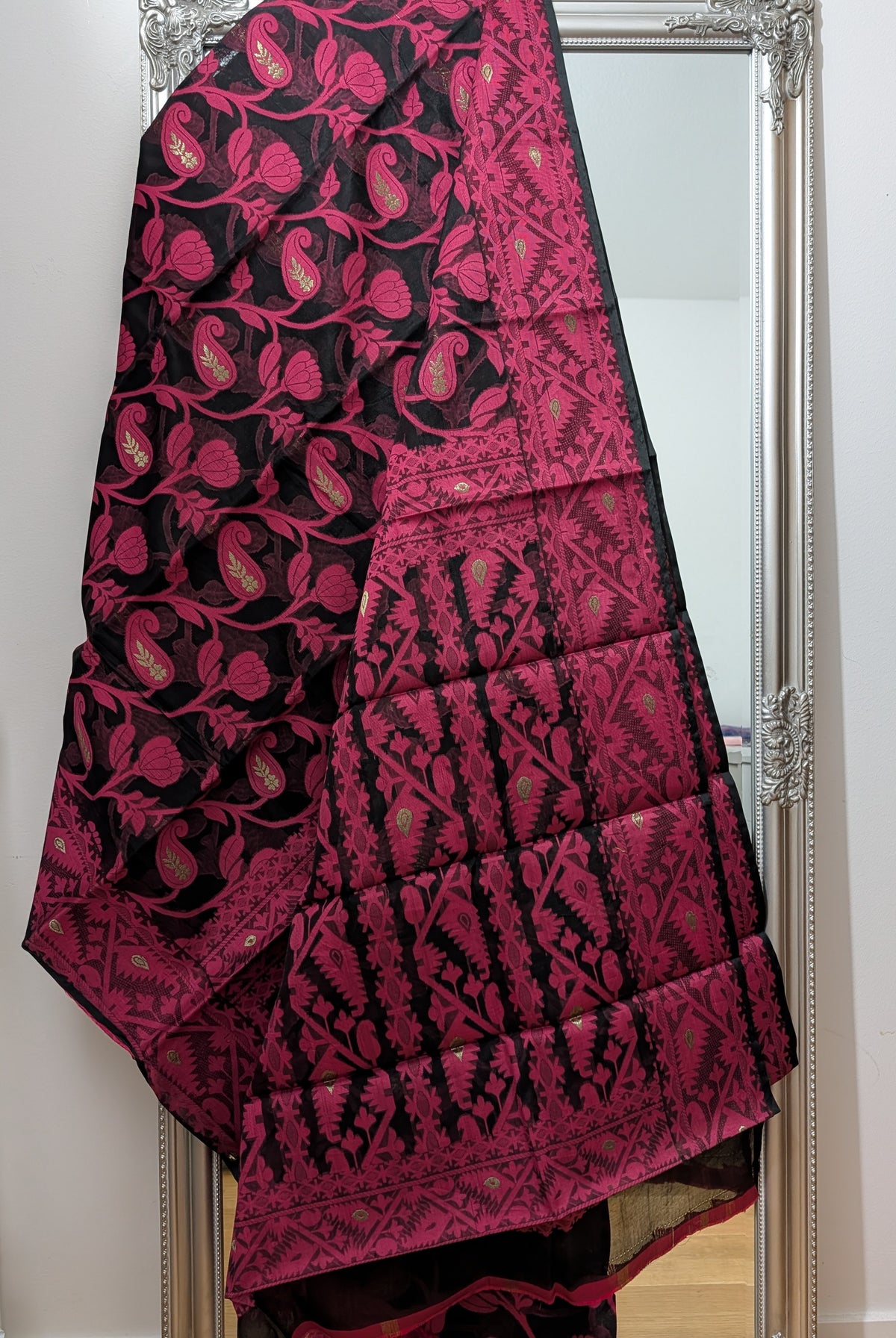 Q14 Indian Jamdani Saree
