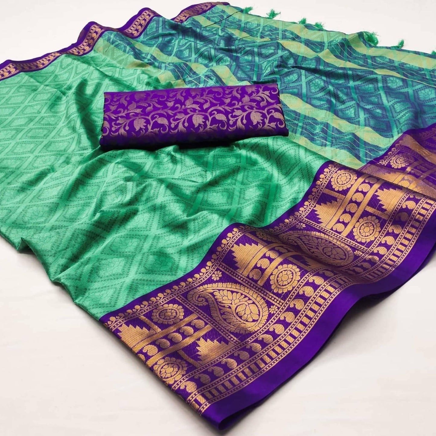 Aura Cotton Saree