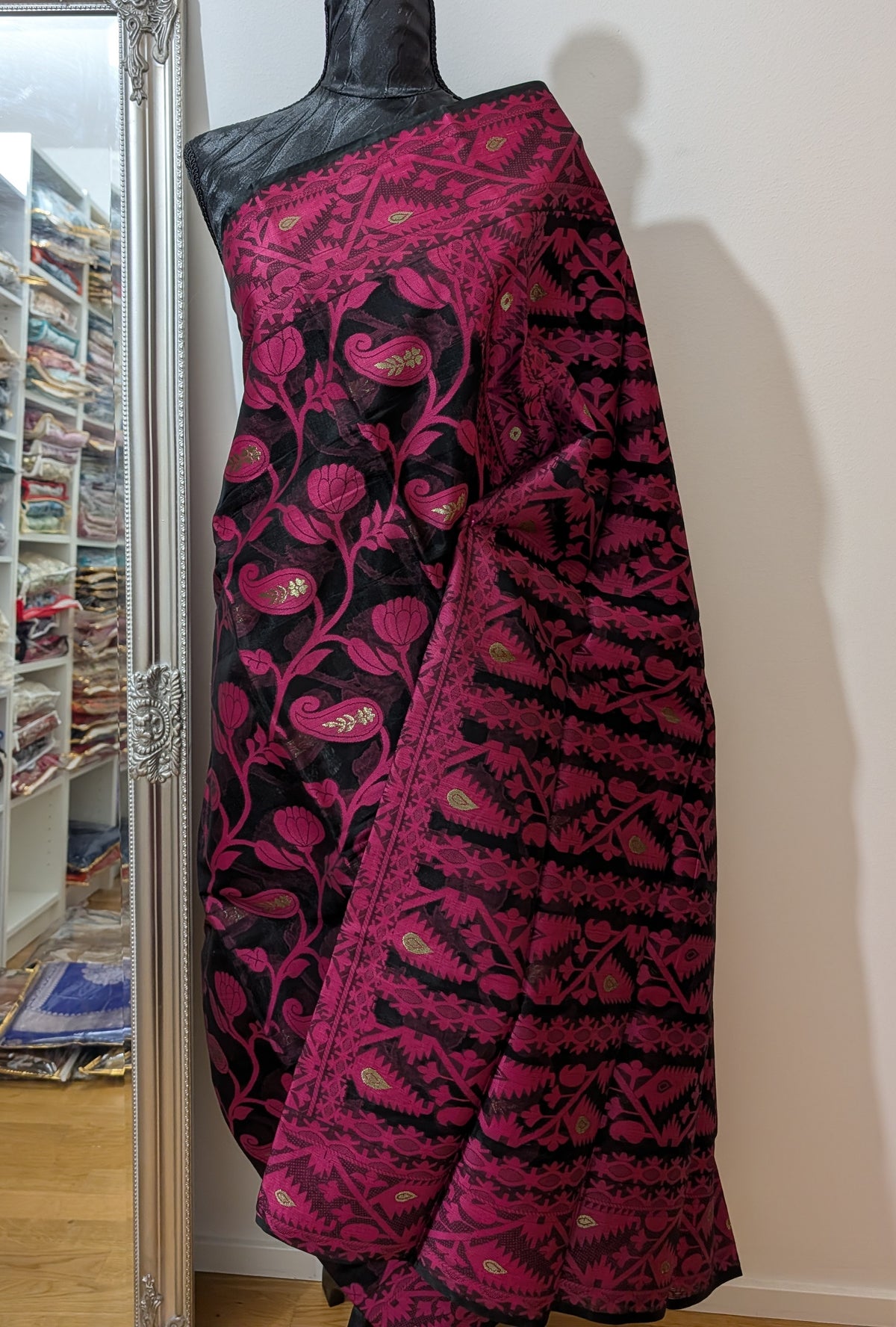 Q14 Indian Jamdani Saree